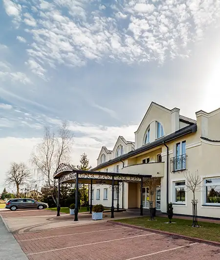 Parkovisko pri Hotel Lotos